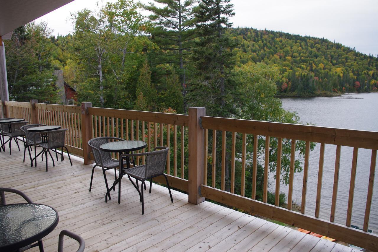 Auberge La Taniere Tadoussac Exterior photo